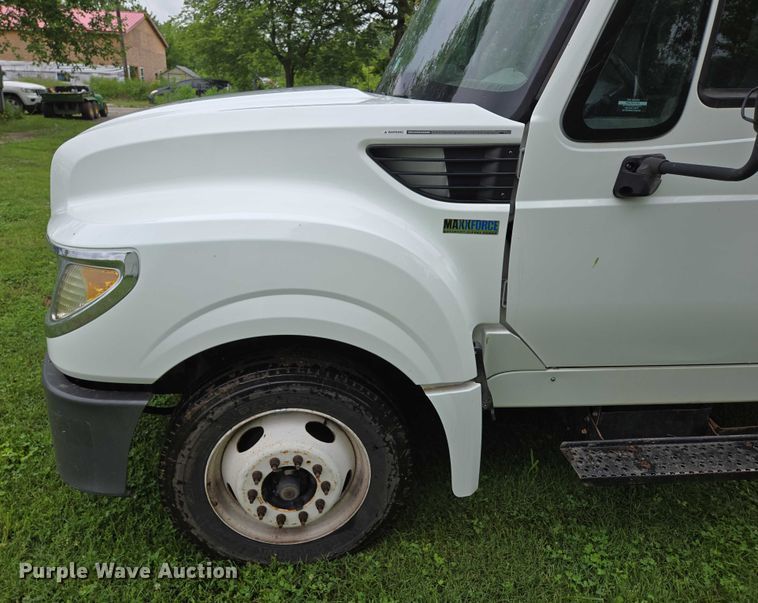 image for item EN3783 2015 International Terrastar Ext. Cab flatbed truck