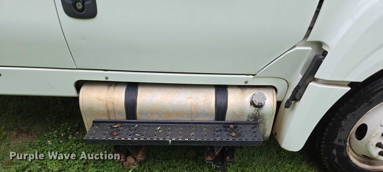 image for item EN3783 2015 International Terrastar Ext. Cab flatbed truck