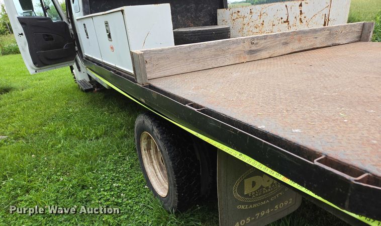 image for item EN3783 2015 International Terrastar Ext. Cab flatbed truck
