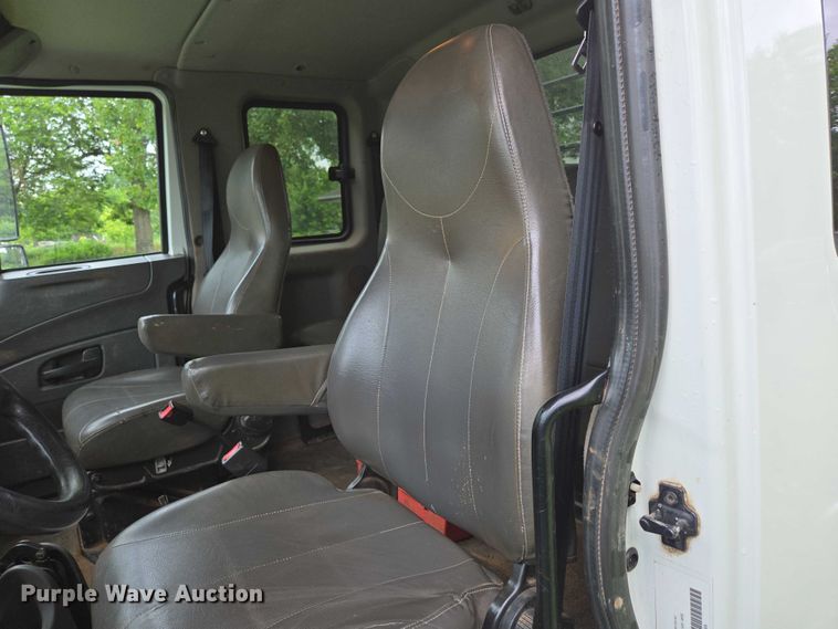 image for item EN3783 2015 International Terrastar Ext. Cab flatbed truck