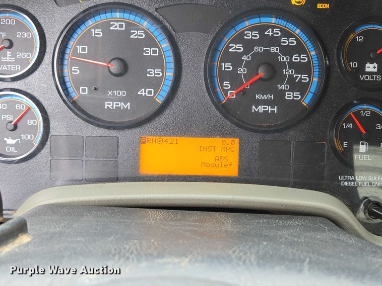 image for item EN3783 2015 International Terrastar Ext. Cab flatbed truck