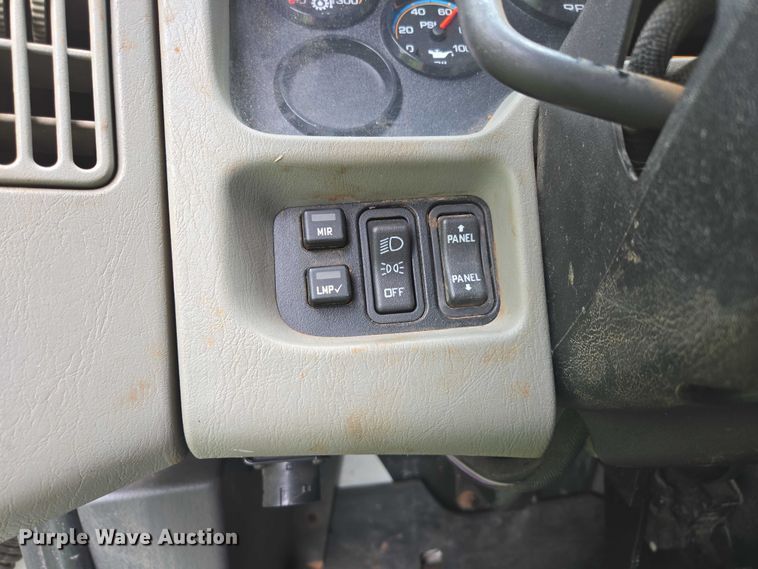 image for item EN3783 2015 International Terrastar Ext. Cab flatbed truck