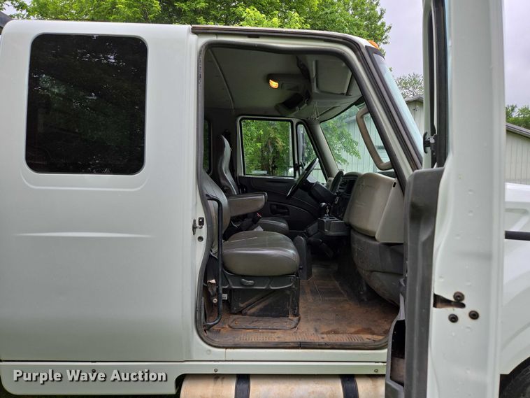 image for item EN3783 2015 International Terrastar Ext. Cab flatbed truck