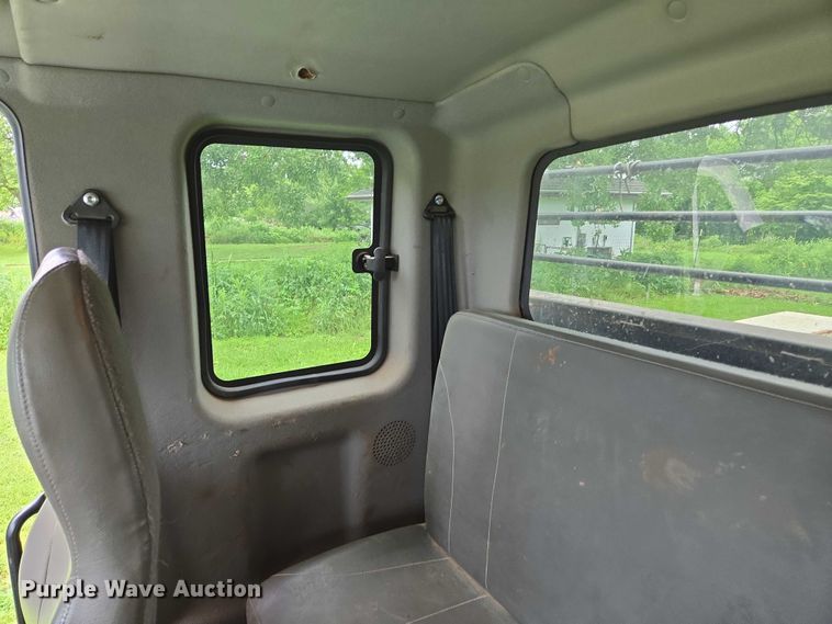 image for item EN3783 2015 International Terrastar Ext. Cab flatbed truck