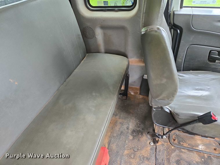 image for item EN3783 2015 International Terrastar Ext. Cab flatbed truck