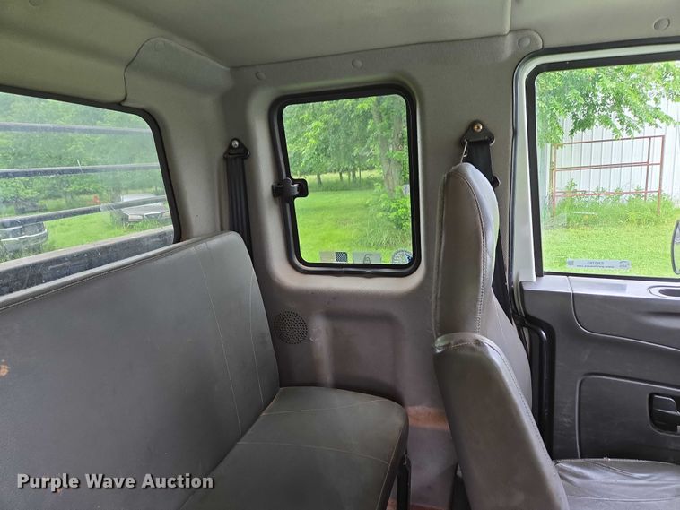 image for item EN3783 2015 International Terrastar Ext. Cab flatbed truck