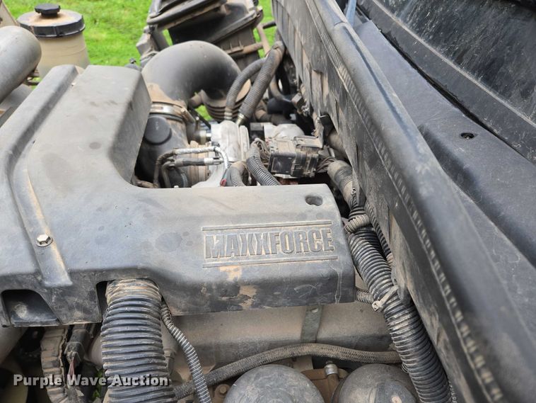 image for item EN3783 2015 International Terrastar Ext. Cab flatbed truck