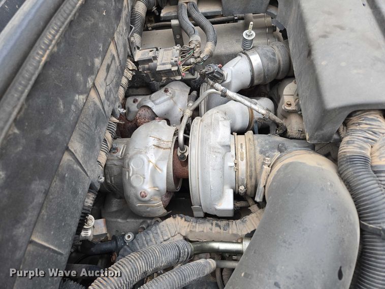 image for item EN3783 2015 International Terrastar Ext. Cab flatbed truck