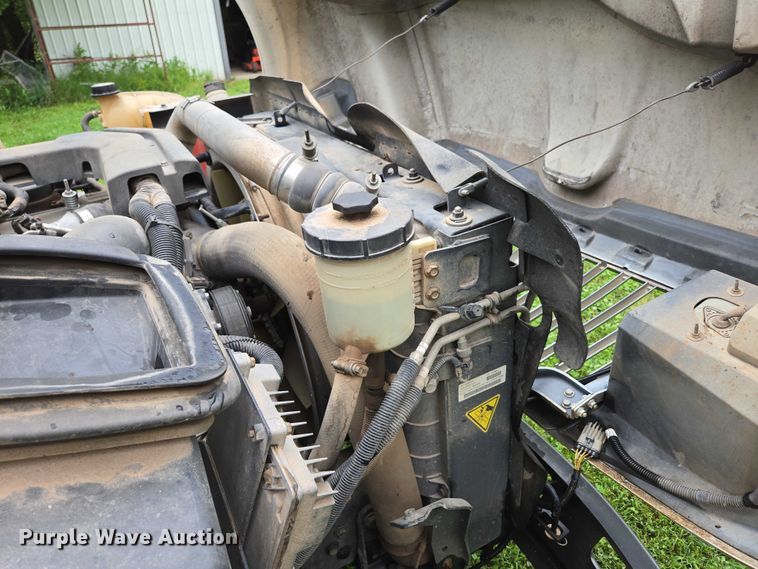 image for item EN3783 2015 International Terrastar Ext. Cab flatbed truck