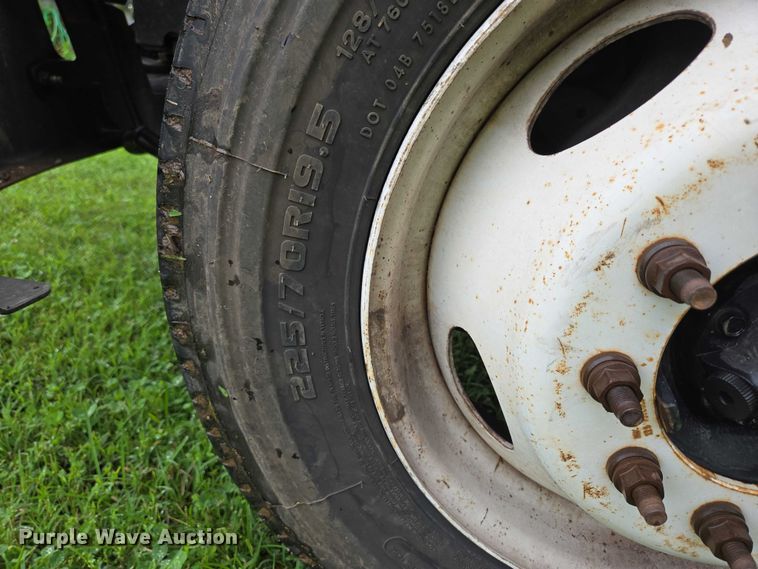 image for item EN3783 2015 International Terrastar Ext. Cab flatbed truck