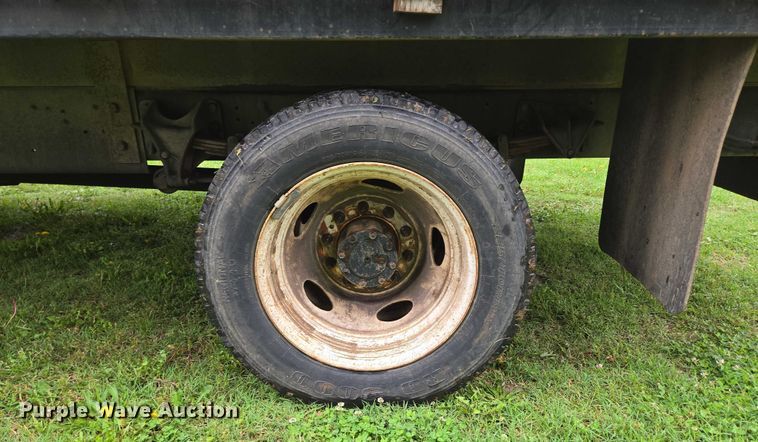 image for item EN3783 2015 International Terrastar Ext. Cab flatbed truck