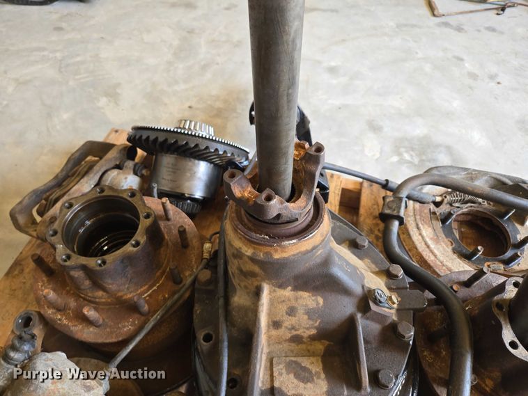 image for item EN3851 Rear axle assembly