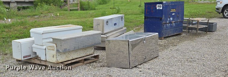 image for item EN3867 Truck accessories