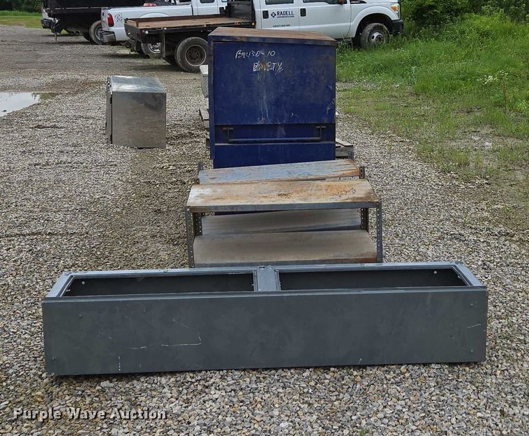 image for item EN3867 Truck accessories