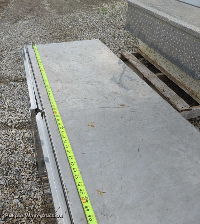 image for item EN3867 Truck accessories