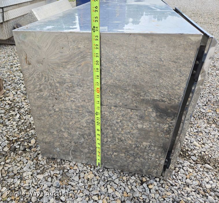 image for item EN3867 Truck accessories