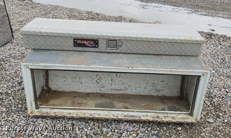 image for item EN3867 Truck accessories