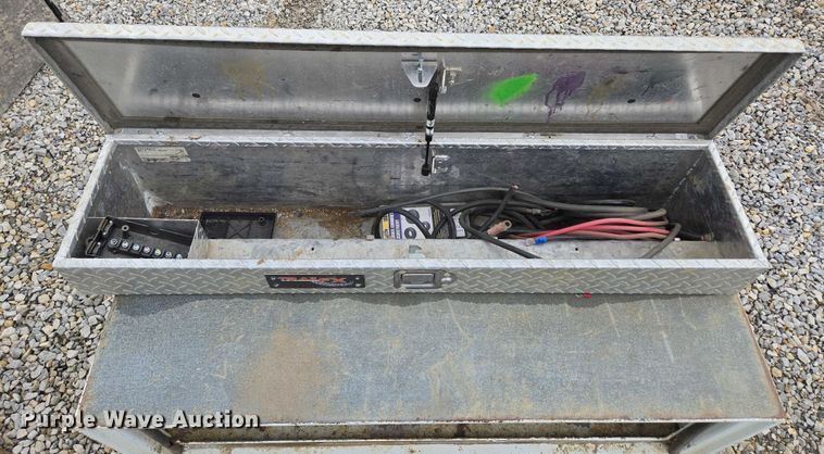 image for item EN3867 Truck accessories