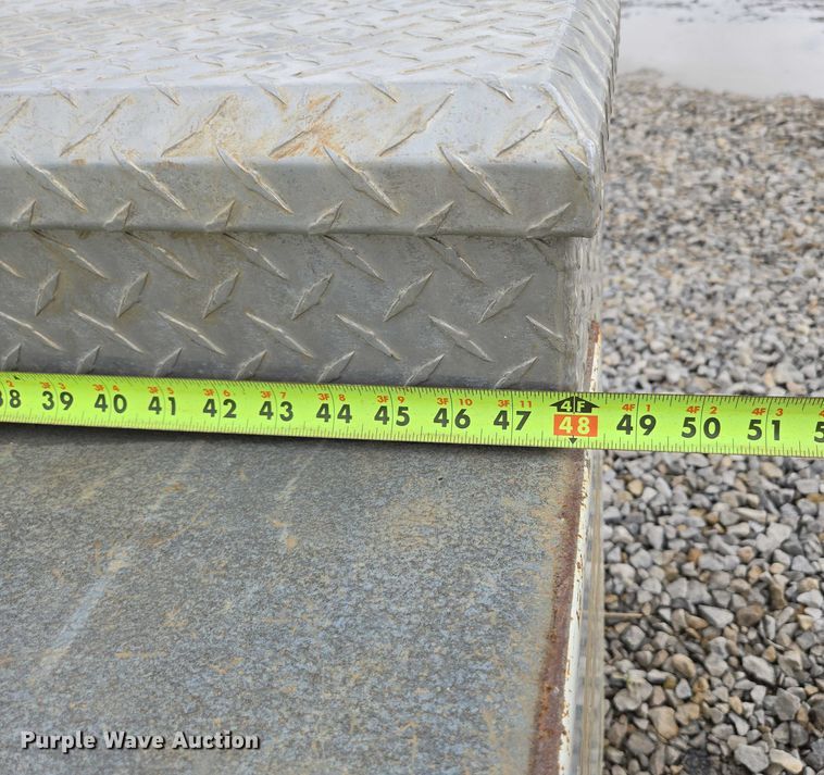 image for item EN3867 Truck accessories