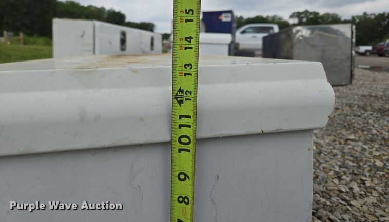 image for item EN3867 Truck accessories