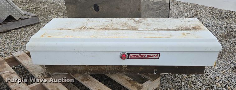 image for item EN3867 Truck accessories