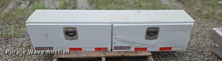 image for item EN3867 Truck accessories