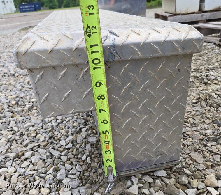 image for item EN3867 Truck accessories