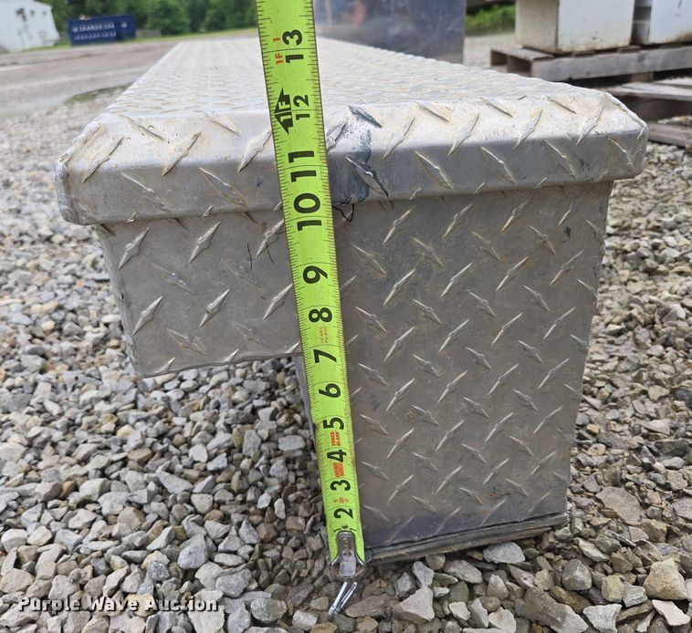 image for item EN3867 Truck accessories