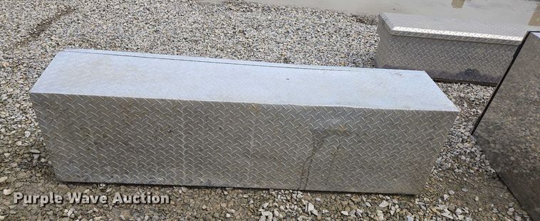 image for item EN3867 Truck accessories