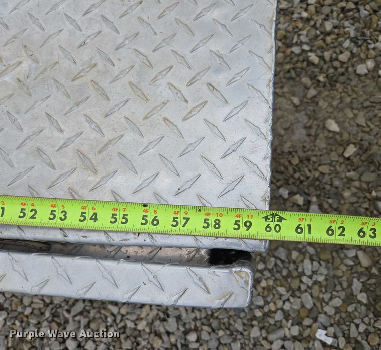 image for item EN3867 Truck accessories