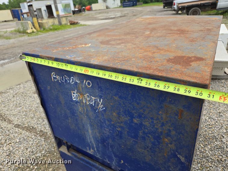 image for item EN3867 Truck accessories