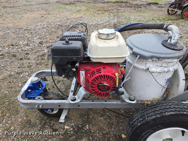 image for item EN3873 Graco Line Lazer IV 3900 paint striper