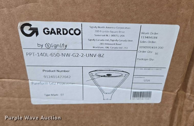 image for item EN3881 Approximately 29 pallets of lighting fixtures