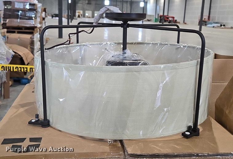 image for item EN3881 Approximately 29 pallets of lighting fixtures