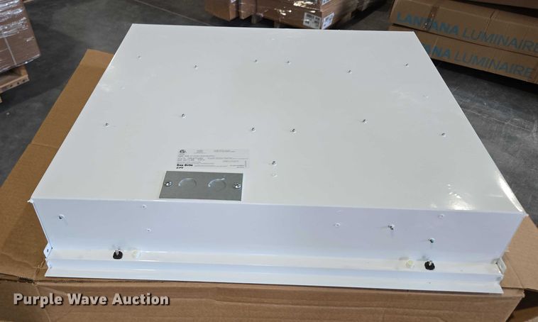image for item EN3881 Approximately 29 pallets of lighting fixtures