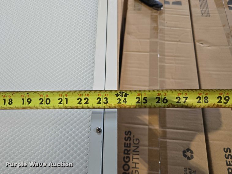 image for item EN3881 Approximately 29 pallets of lighting fixtures