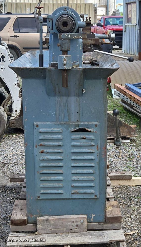 image for item EN3888 1979 KBC LHT 25B lathe