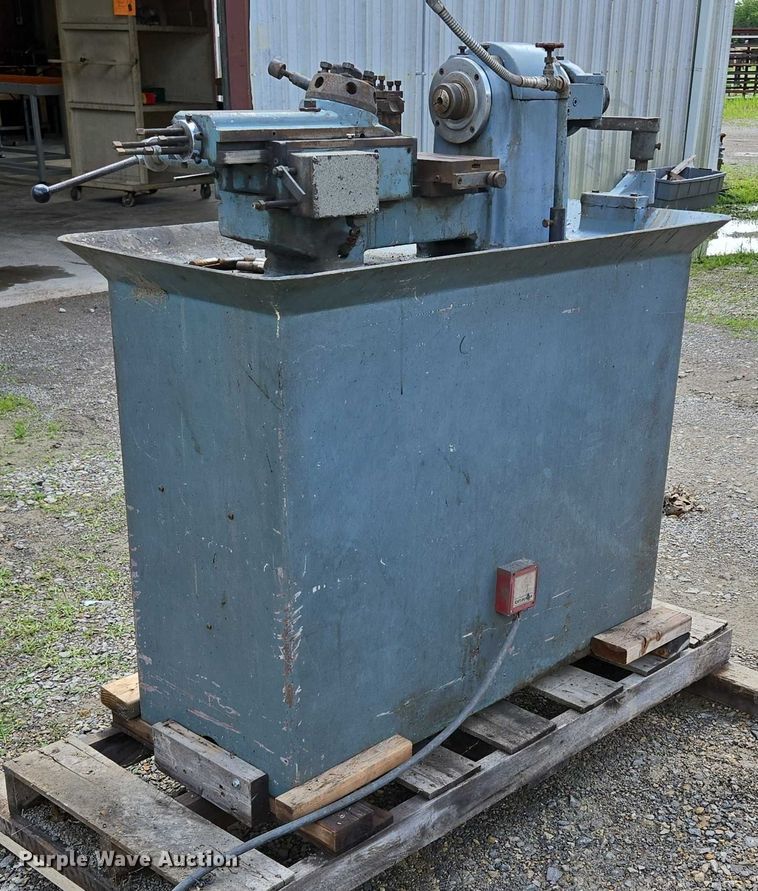 image for item EN3888 1979 KBC LHT 25B lathe