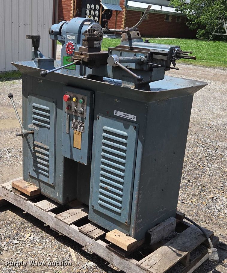image for item EN3888 1979 KBC LHT 25B lathe