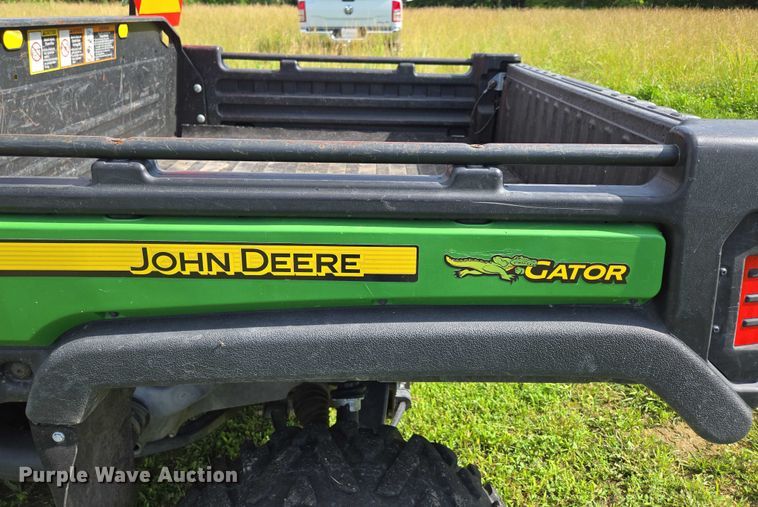 image for item EN3890 2015 John Deere Gator 625i utility vehicle