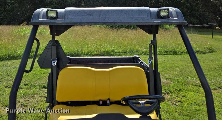 image for item EN3890 2015 John Deere Gator 625i utility vehicle