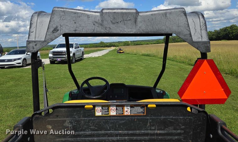 image for item EN3890 2015 John Deere Gator 625i utility vehicle
