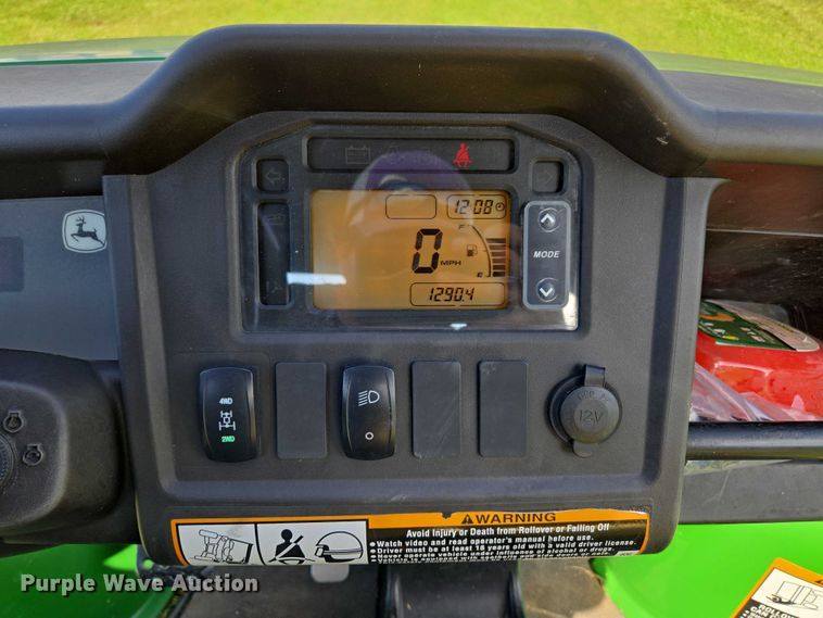 image for item EN3890 2015 John Deere Gator 625i utility vehicle
