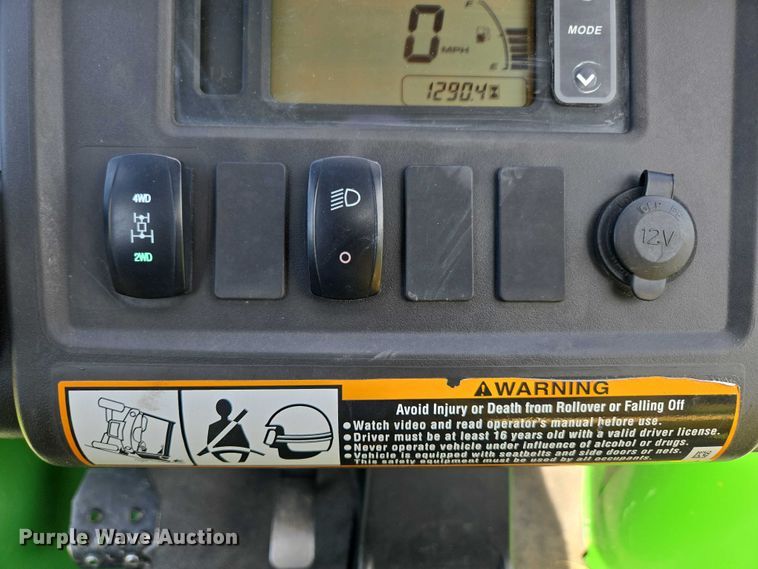 image for item EN3890 2015 John Deere Gator 625i utility vehicle