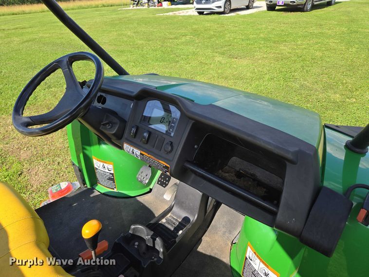 image for item EN3890 2015 John Deere Gator 625i utility vehicle