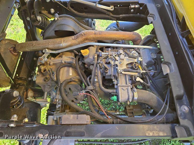 image for item EN3890 2015 John Deere Gator 625i utility vehicle
