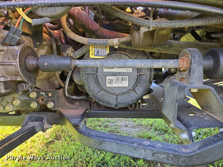 image for item EN3890 2015 John Deere Gator 625i utility vehicle