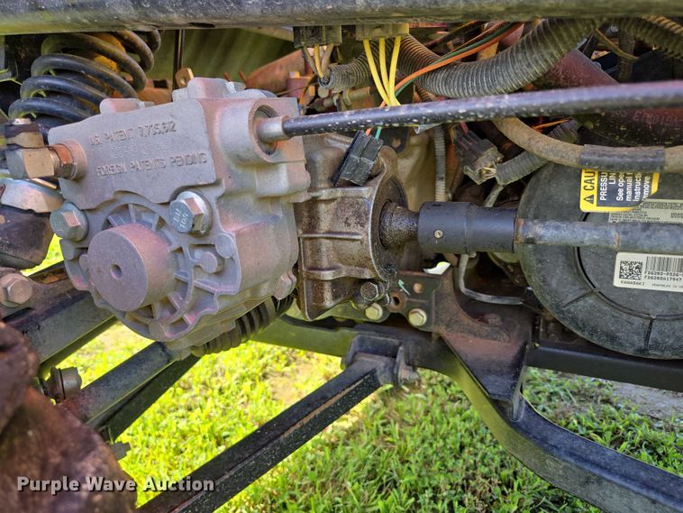 image for item EN3890 2015 John Deere Gator 625i utility vehicle