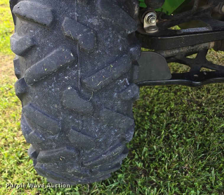 image for item EN3890 2015 John Deere Gator 625i utility vehicle