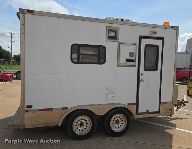 image for item EN8085 2006 Coachcraft fiber optic splicing trailer